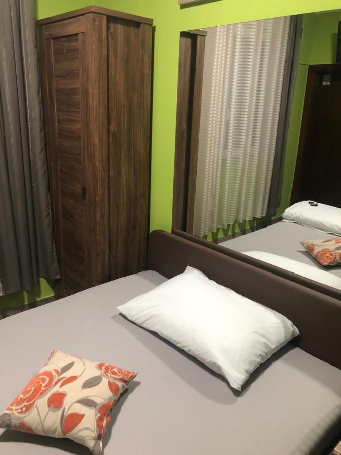 Villa Zoki - Soba Dnevni Najam Zagabria Esterno foto
